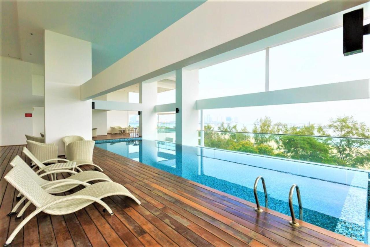 Sunrise Gurney Premium Executive City/Seafront Suite - Penang George Town Dış mekan fotoğraf